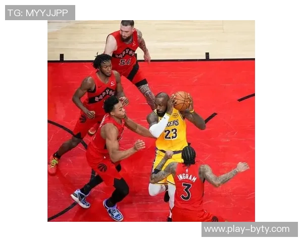 詹姆斯调侃纳什频频掉线你是因为不喜欢糖也不喜欢WiFi吗