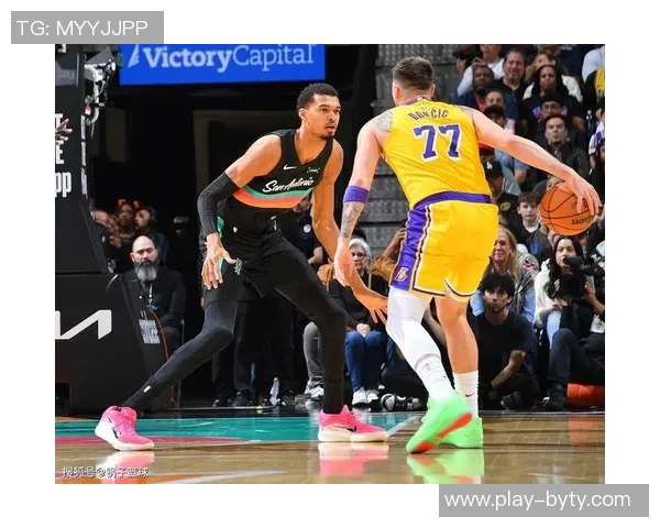 NBA精彩回顾开拓者力克湖人火箭主场狂胜篮网灰熊客场逆袭勇士